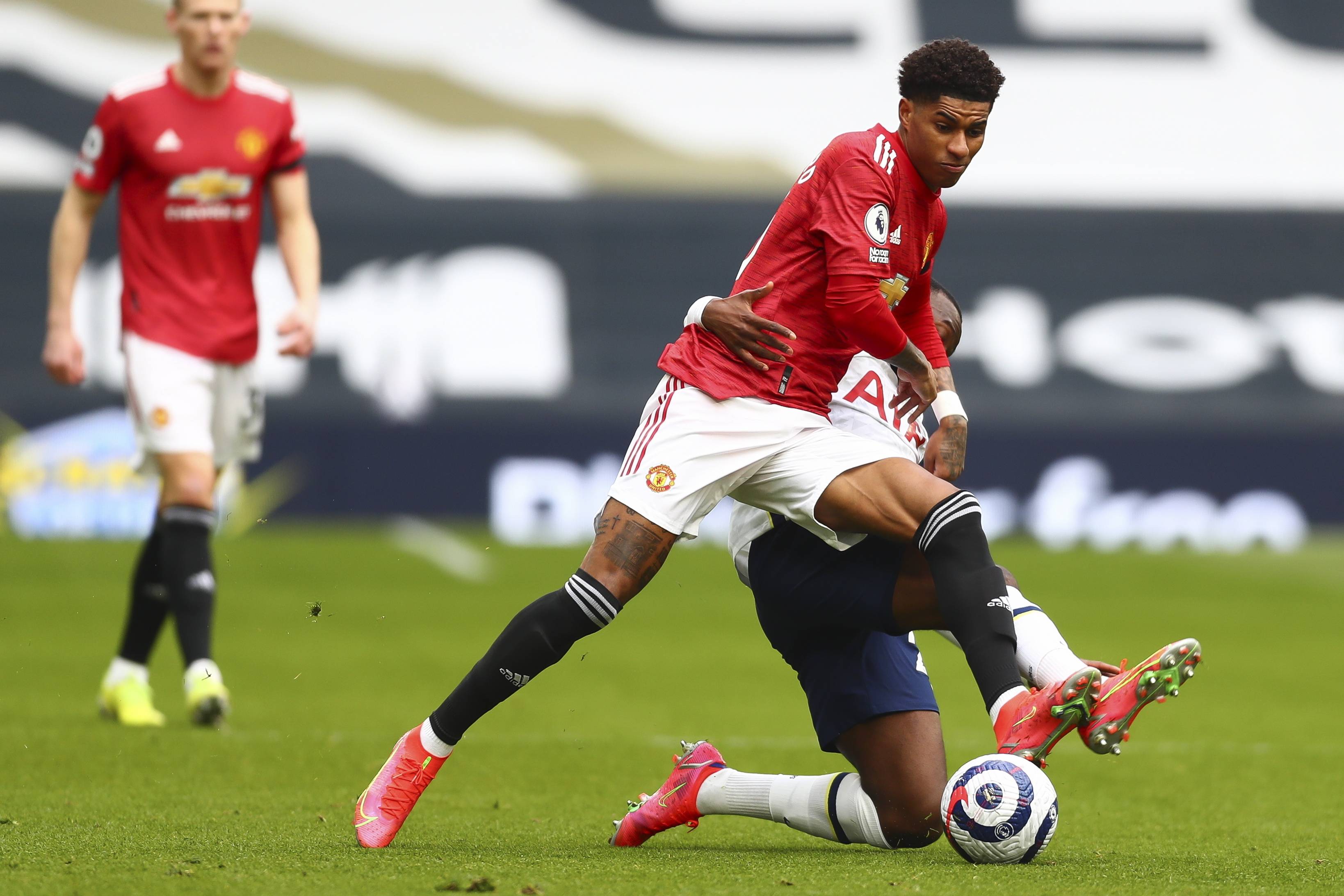 感到困惑 感到困惑